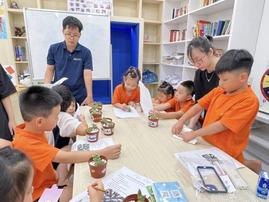 Giáo dục toàn diện thông qua hoạt động STEM