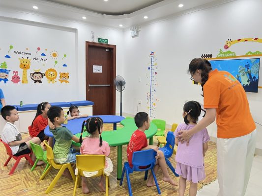 Lần đầu gặp gỡ của các học viên Summer Camp 2025