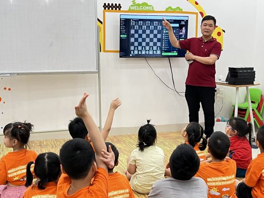 Các hoạt động cờ vua, STEM tại Summer Camp 2025