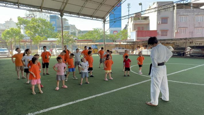 Tập luyện võ thuật trong Summer Camp 2025